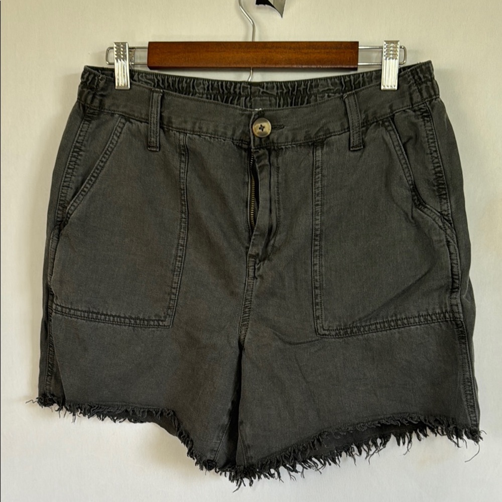 Aerie Charcoal Cargo Shorts‎ Relaxed Fit Frayed Hem Utility Medium